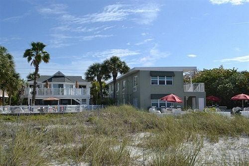 Schooner Hotel セント・ピート・ビーチ エクステリア 写真